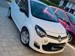 Weiß Gebraucht 2012 Renault Twingo Expression Kleinwagen | 4.600 € (Etwas zu teuer)
