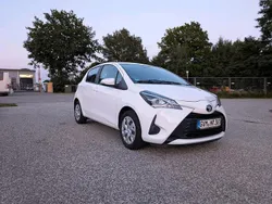Weiß Gebraucht 2018 Toyota Yaris Kleinwagen | 10.999 € (Fairer Preis)