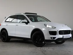 Weiß Gebraucht 2015 Porsche Cayenne SUV | 23.900 € (Superpreis)