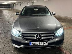 Grau Gebraucht 2018 Mercedes E250 Limousine | 16.999 € (Superpreis)