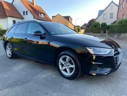 Schwarz Gebraucht 2021 Audi A4 Advanced Kombi | 21.900 € (Superpreis)