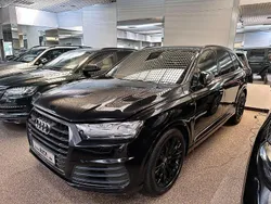 Schwarz Gebraucht 2017 Audi SQ7 Sport SUV | 45.450 € (Fairer Preis)