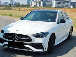 Weiß Gebraucht 2023 Mercedes C200 AMG line Limousine | 39.000 € (Fairer Preis)
