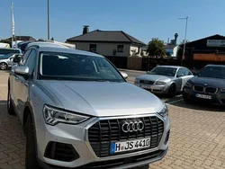 Grau Gebraucht 2020 Audi Q3 SUV | 25.999 € (Guter Preis)