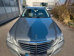 Blau Gebraucht 2011 Mercedes E250 Kombi | 12.800 € (Fairer Preis)