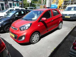 Rot Gebraucht 2014 Kia Picanto Edition 7 Kleinwagen | 5.700 € (Fairer Preis)