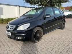 Schwarz Gebraucht 2010 Mercedes B200 Van / Kleinbus | 5.250 € (Superpreis)