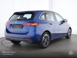 Blau Gebraucht 2024 Mercedes B180 Advanced Van / Kleinbus | 29.790 € (Guter Preis)