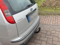 Grau Gebraucht 2007 Ford Focus Kombi | 1.000 € (Guter Preis)