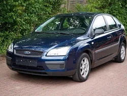 Blau Gebraucht 2006 Ford Focus Trend Limousine | 2.750 € (Fairer Preis)