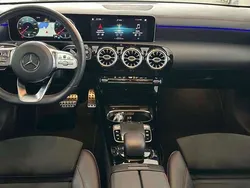 Schwarz Gebraucht 2019 Mercedes 180 Limousine | 27.000 €