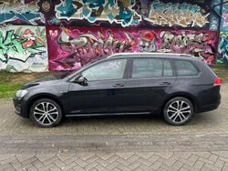 Schwarz Gebraucht 2015 VW Golf VII Comfortline Kombi | 8.800 € (Fairer Preis)