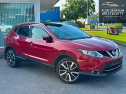 Rot Gebraucht 2014 Nissan Qashqai 360º SUV | 11.475 € (Etwas zu teuer)