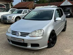 Reflexsilber metallic Gebraucht 2006 VW Golf V R Limousine | 5.599 € (Teuer)