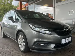 Grau Gebraucht 2016 Opel Zafira Innovation Van / Kleinbus | 12.080 € (Guter Preis)