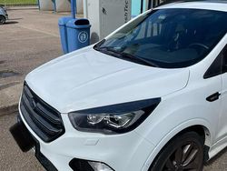 Weiß Gebraucht 2019 Ford Kuga ST-Line SUV | 14.500 € (Guter Preis)