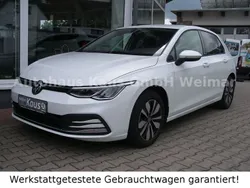 Weiß Gebraucht 2023 VW Golf VIII Move Limousine | 22.490 € (Guter Preis)