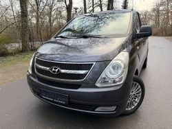 Grau Gebraucht 2008 Hyundai H-1 Van / Kleinbus | 12.990 € (Teuer)
