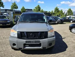 Schwarz Gebraucht 2011 Nissan Titan Abholung | 10.700 €