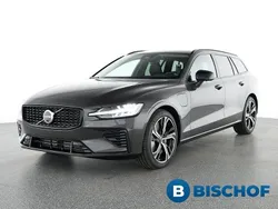 Grau Gebraucht 2025 Volvo V60 Plus Kombi | 49.890 €