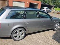 Silber Gebraucht 2005 Audi A6 Kombi | 4.000 €