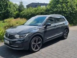 Grau Gebraucht 2022 VW Tiguan Active SUV | 29.750 € (Guter Preis)