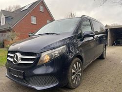 Blau Gebraucht 2021 Mercedes V220 Edition Van / Kleinbus | 39.990 € (Superpreis)