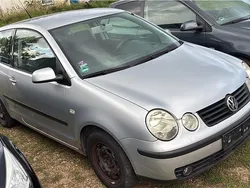 Silber Gebraucht 2004 VW Polo Kleinwagen | 899 € (Guter Preis)