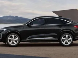 Mythosschwarz metallic Neu 2025 Audi Q5 Sportback S-Line SUV | 66.424 € (Guter Preis)