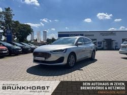 Silber (moondust silver) Gebraucht 2024 Ford Focus Titanium X Kombi | 22.490 € (Guter Preis)