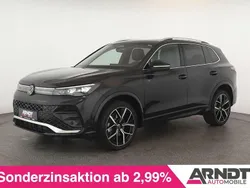 Deep black perleffekt Gebraucht 2024 VW Tiguan R-line SUV | 50.284 € (Superpreis)