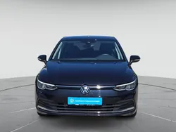 Deep black perleffekt Gebraucht 2024 VW Golf VIII Move Limousine | 27.680 € (Fairer Preis)