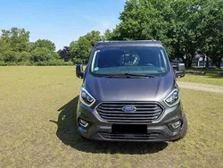Grau Gebraucht 2019 Ford Tourneo Nugget Van / Kleinbus | 39.000 €