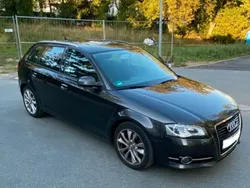 Grau Gebraucht 2011 Audi A3 Sportback Ambition Limousine | 4.999 € (Guter Preis)