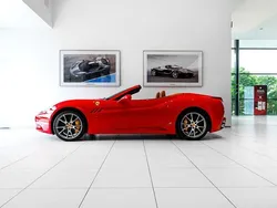 Rot Gebraucht 2010 Ferrari California Cabrio | 107.500 € (Teuer)