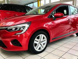 Dezirrotmet. Gebraucht 2022 Renault Clio V Zen Limousine | 13.980 € (Guter Preis)