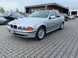 Silber Gebraucht 1997 BMW 528 Sport Line Limousine | 19.900 €