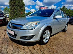 Starsilber/silver iii Gebraucht 2007 Opel Astra Edition Limousine | 2.299 € (Fairer Preis)