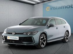 Grün Gebraucht 2024 VW Passat Kombi | 44.699 € (Fairer Preis)
