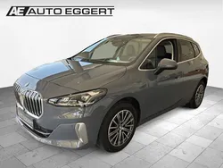 Grau Gebraucht 2023 BMW 218 Active Tourer Luxury Line Van / Kleinbus | 30.450 € (Fairer Preis)