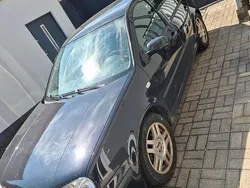 Schwarz Gebraucht 2002 VW Golf IV Kleinwagen | 1.000 € (Guter Preis)