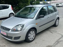 Grau Gebraucht 2007 Ford Fiesta Ambiente Kleinwagen | 1.990 € (Fairer Preis)