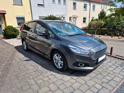 Grau Gebraucht 2019 Ford S-MAX S Van / Kleinbus | 14.800 € (Fairer Preis)