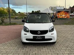 Weiß Gebraucht 2017 Smart ForTwo Coupé Coupé | 5.990 € (Fairer Preis)