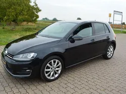 Schwarz Gebraucht 2014 VW Golf VII Highline Limousine | 10.699 € (Fairer Preis)