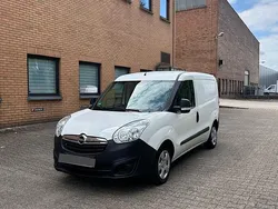 Weiß Gebraucht 2018 Opel Combo Van / Kleinbus | 6.950 €