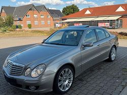 Grau Gebraucht 2007 Mercedes E320 Limousine | 7.800 € (Etwas zu teuer)