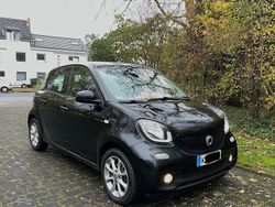 Schwarz Gebraucht 2015 Smart ForFour Passion Kleinwagen | 5.899 € (Fairer Preis)