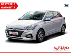 Silber Gebraucht 2018 Hyundai i20 Select Limousine | 11.990 € (Fairer Preis)