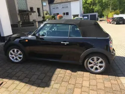 Schwarz Gebraucht 2010 Mini Cooper Cabriolet Cabrio | 9.000 € (Fairer Preis)
